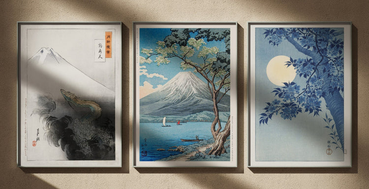 Triptyque Affiches Estampe Japonaise : Dragon et Mont Fuji, Ogata Gekkō ; Le Mont Fuji depuis le Lac Yamanaka, Hiroaki Takahashi ; Cerisiers et Lune, Ohara Koson. Affiches encadrées, édition Heure d'été