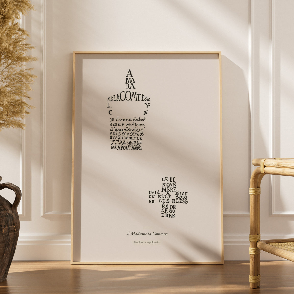 À Madame la Comtesse - Apollinaire - Affiche Calligramme Lou, affiche encadrée dans un intérieur élégant, herbes séchées et c
