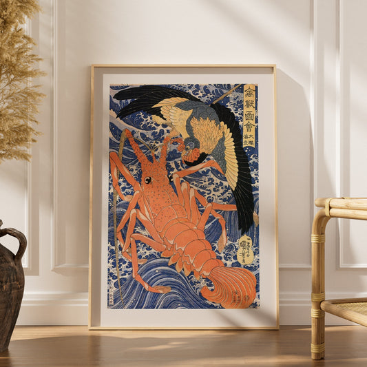 Aigle et Langouste - Kuniyoshi - Estampe Japonaise, affiche encadrée dans un intérieur élégant, herbes séchées et chaise en r