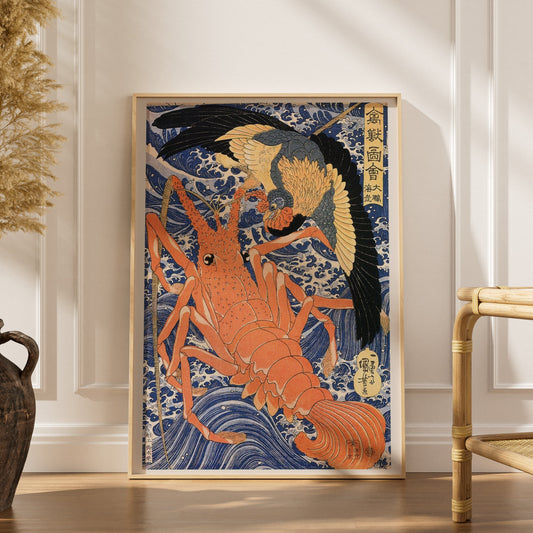 Aigle et Langouste - Kuniyoshi - Estampe Japonaise, affiche encadrée dans un intérieur élégant, herbes séchées et chaise en r