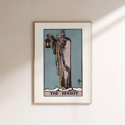 Arcane IX - L'Hermite (The Hermit) - Affiche Tarot Rider-Waite-Smith en situation