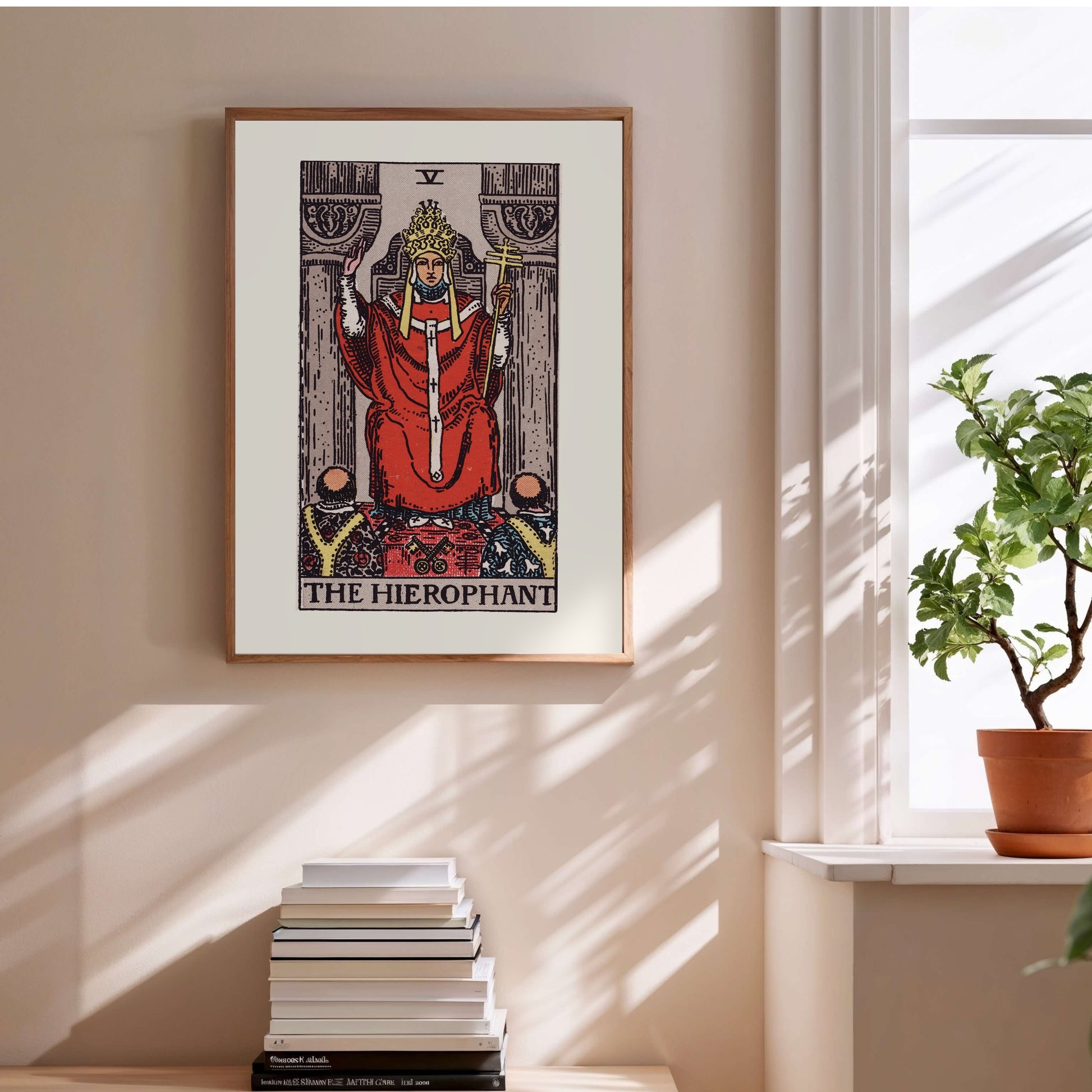 Arcane V - Le Hiérophante (The Hierophant) - Affiche Tarot Rider-Waite-Smith en situation
