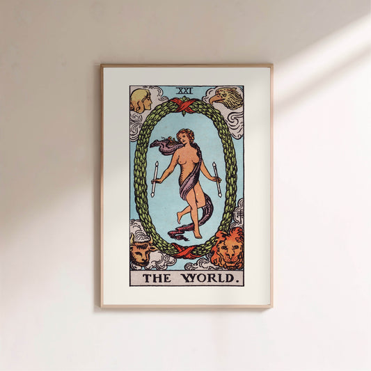 Arcane XXI - Le Monde (The World) - Affiche Tarot Rider-Waite-Smith en situation