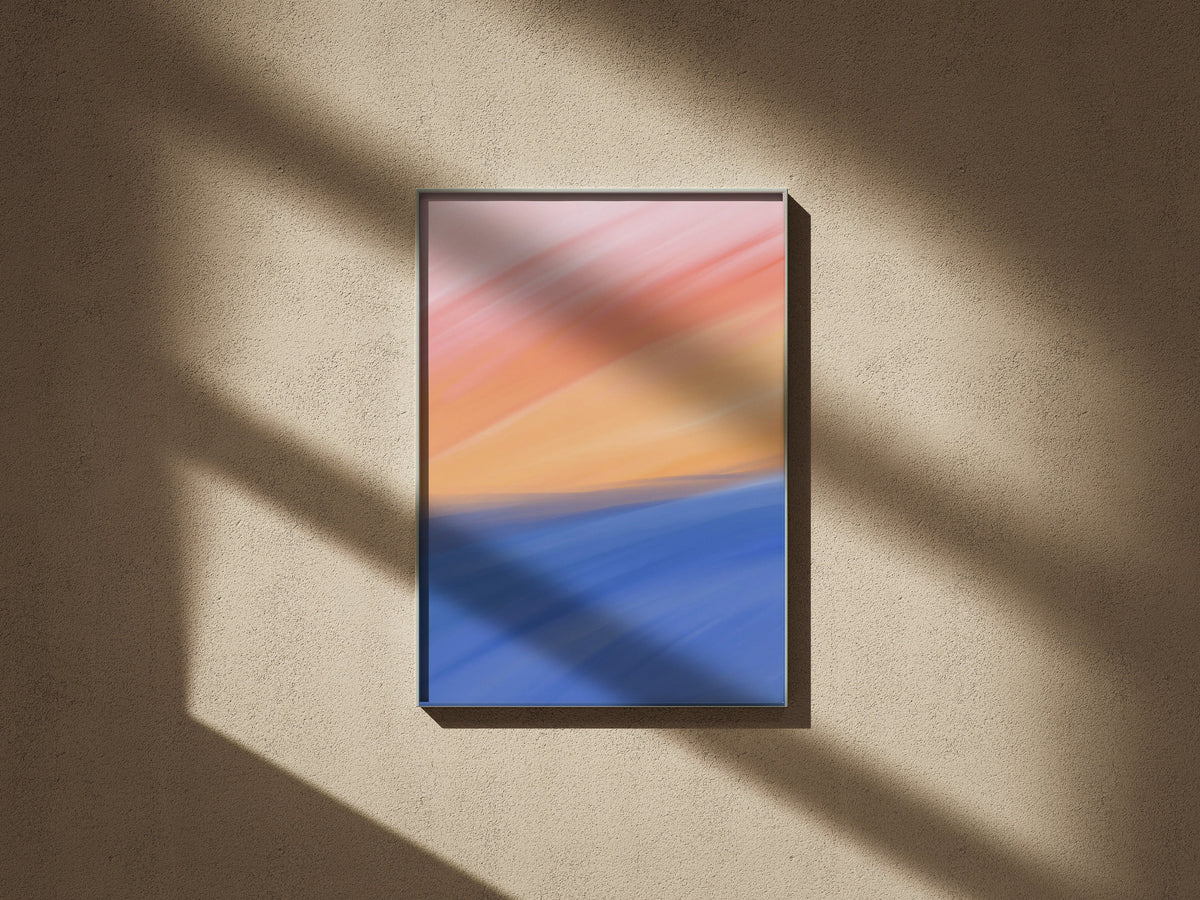 Stillness No. 1 | Poster Abstrait, affiche encadrée sur un mur texturé, lumière rasante