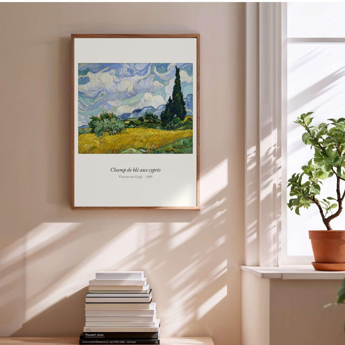 Champ de blé aux cyprès, Van Gogh | Affiche Art Premium, affiche encadrée au-dessus d'une pile de livres