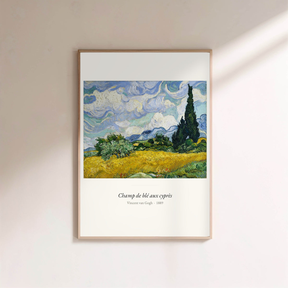 Champ de blé aux cyprès, Van Gogh | Affiche Art Premium, affiche encadrée sur un mur clair