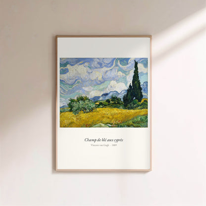 Champ de blé aux cyprès, Van Gogh | Affiche Art Premium, affiche encadrée sur un mur clair