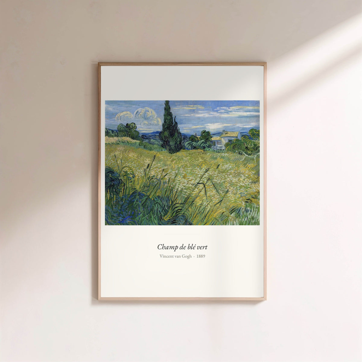 Champ de blé vert, Vincent van Gogh, affiche encadrée sur un mur clair