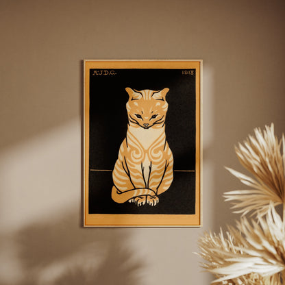 Chat Assis - Julie de Graag - Affiche Art Animalier, affiche encadrée sur un mur beige, pampas au premier plan