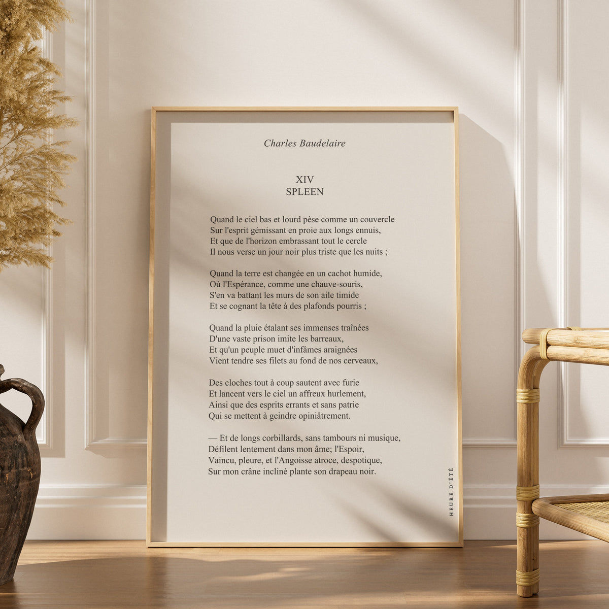 Spleen - Charles Baudelaire | Poster Poésie, affiche encadrée dans un intérieur élégant, herbes séchées et chaise en rotin