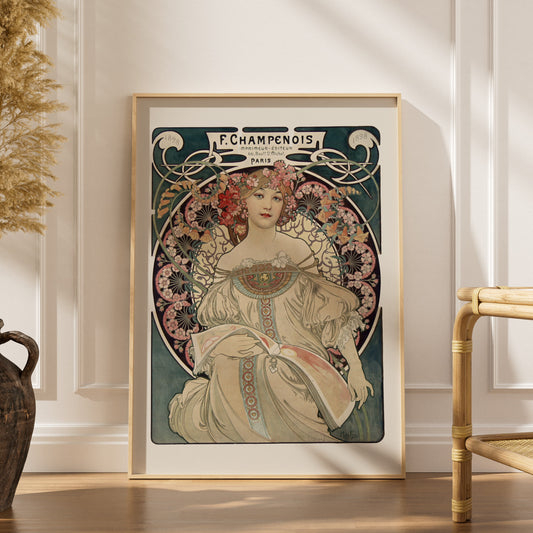 F. Champenois - Alphonse Mucha 1898 - Affiche Art Nouveau, affiche encadrée dans un intérieur élégant, herbes séchées et chai