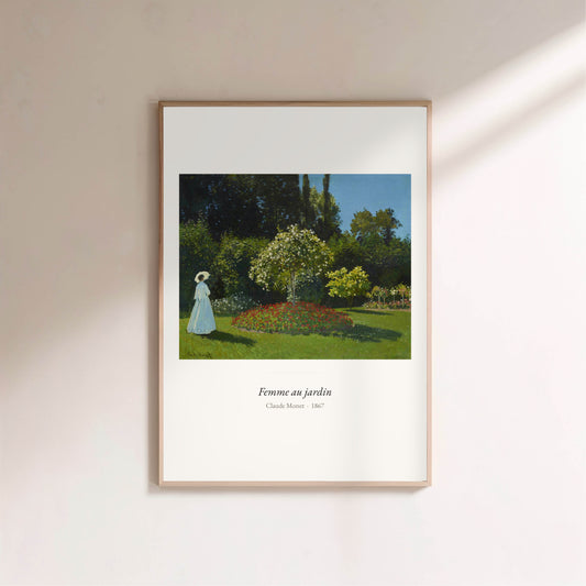 Femme au jardin, Claude Monet | Affiche Art Premium en situation