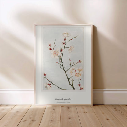 Fleurs de prunier, École japonaise, affiche encadrée posée au sol, cadre bois clair
