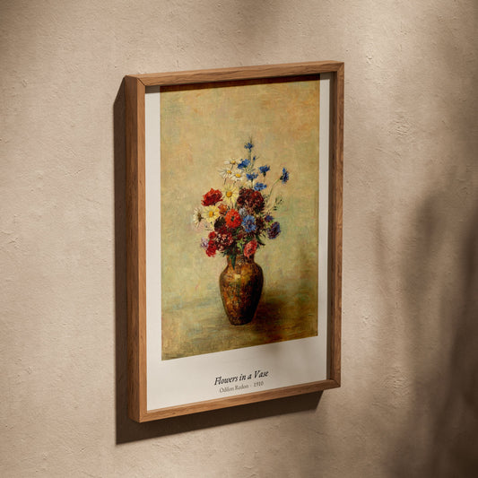 Flowers in a Vase, Odilon Redon | Affiche Art Premium, affiche dans un cadre en chêne posé de biais sur un mur texturé