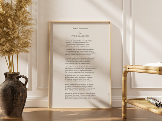 Hymne à la beauté - Charles Baudelaire | Poster Poésie, affiche encadrée dans un intérieur élégant, cadre bois clair