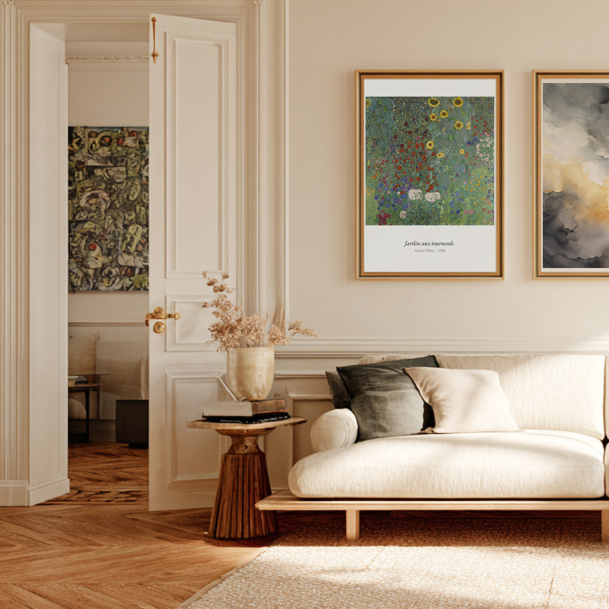 Jardin aux tournesols, Gustav Klimt, affiche encadrée dans un salon haussmannien