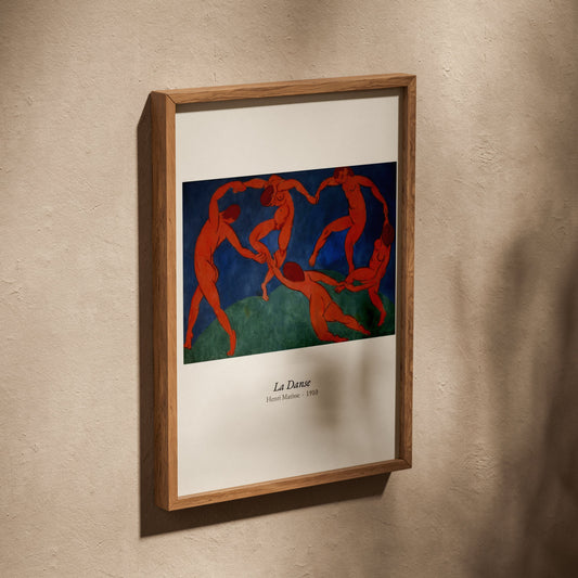La Danse, Henri Matisse | Affiche Art Premium, affiche dans un cadre en chêne posé de biais sur un mur texturé