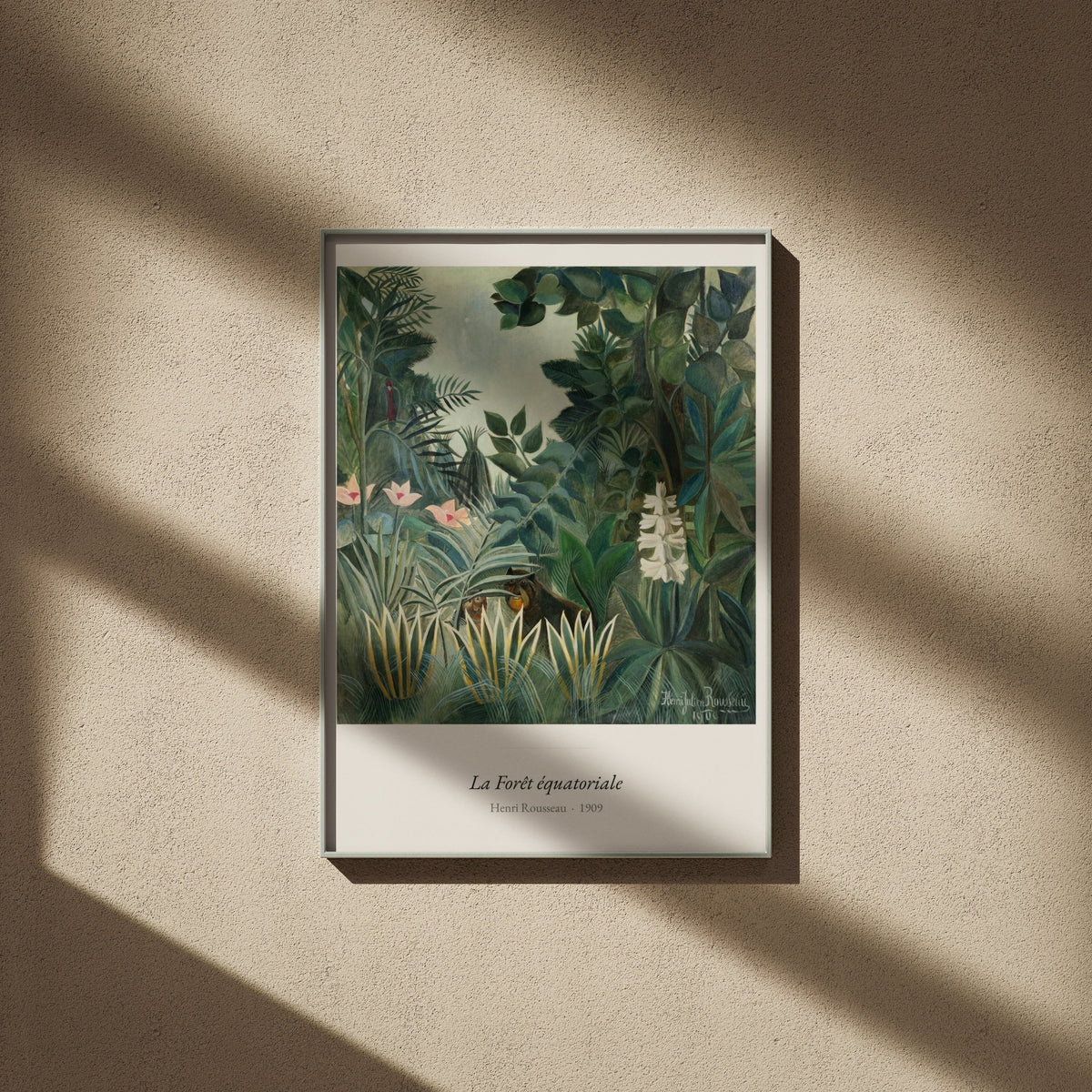 La Forêt équatoriale, Henri Rousseau, affiche encadrée sur un mur beige, ombres de fenêtre