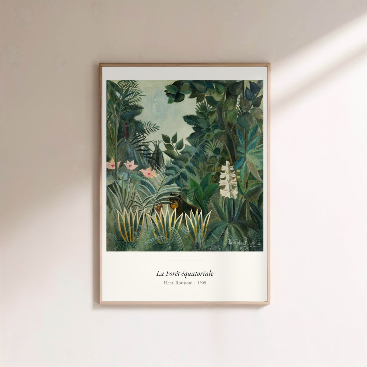 La Forêt équatoriale, Henri Rousseau, affiche encadrée sur un mur clair