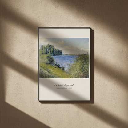 La Seine à Argenteuil, Gustave Caillebotte, affiche encadrée sur un mur beige, ombres de fenêtre