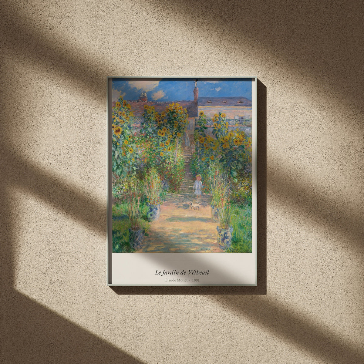 Le Jardin de Vétheuil, Claude Monet, affiche encadrée sur un mur beige, ombres de fenêtre