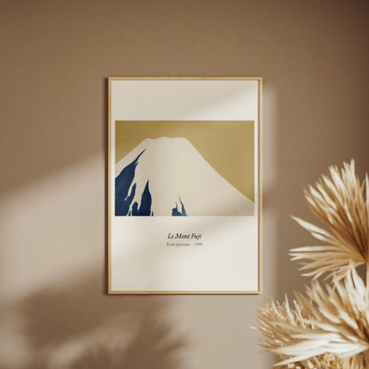 Le Mont Fuji, École japonaise | Affiche Art Premium, affiche encadrée sur un mur beige, pampas au premier plan