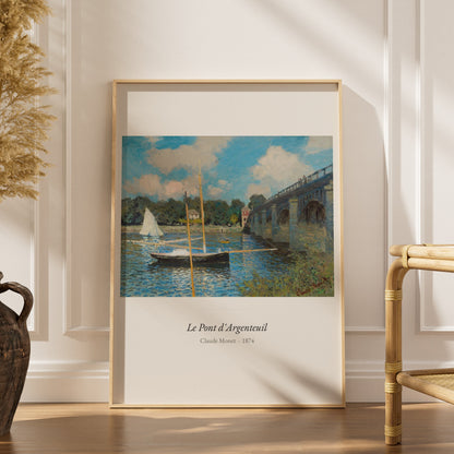 Le Pont d'Argenteuil, Claude Monet, affiche encadrée dans un intérieur élégant, herbes séchées et chaise en rotin