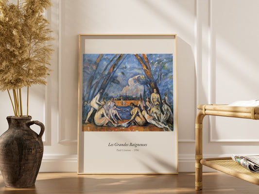 Les Grandes Baigneuses, Paul Cézanne | Affiche Art Premium, affiche encadrée dans un intérieur élégant, cadre bois clair