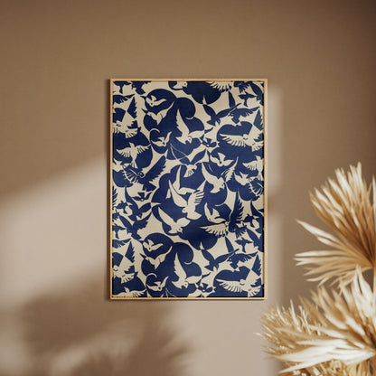 Les Oiseaux, Raoul Dufy | Affiche Art Premium, affiche encadrée sur un mur beige, pampas au premier plan