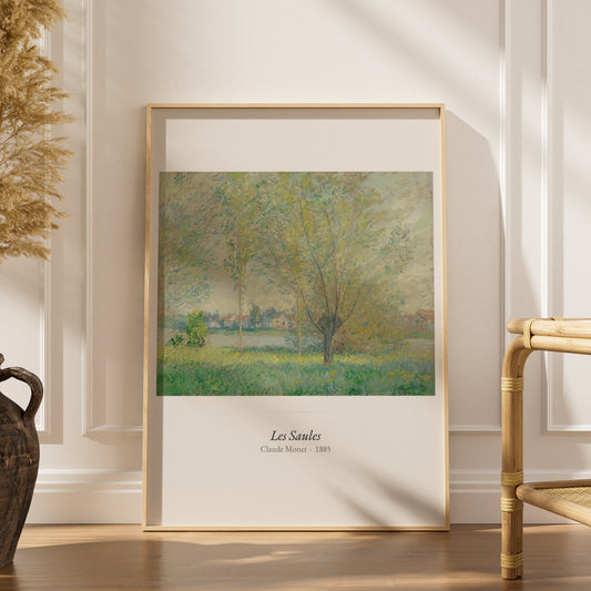 Les Saules, Claude Monet | Affiche Art Premium, affiche encadrée dans un intérieur élégant, herbes séchées et chaise en rotin