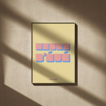 Heure d'été en 50x70, encadré sur un mur beige, ombres de fenêtre