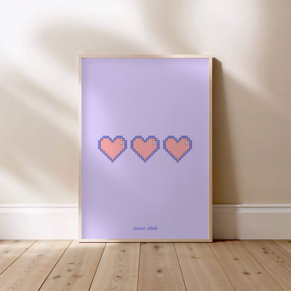 Retro Gaming Pixel Heart | Poster Rétro, affiche encadrée posée au sol, cadre bois clair